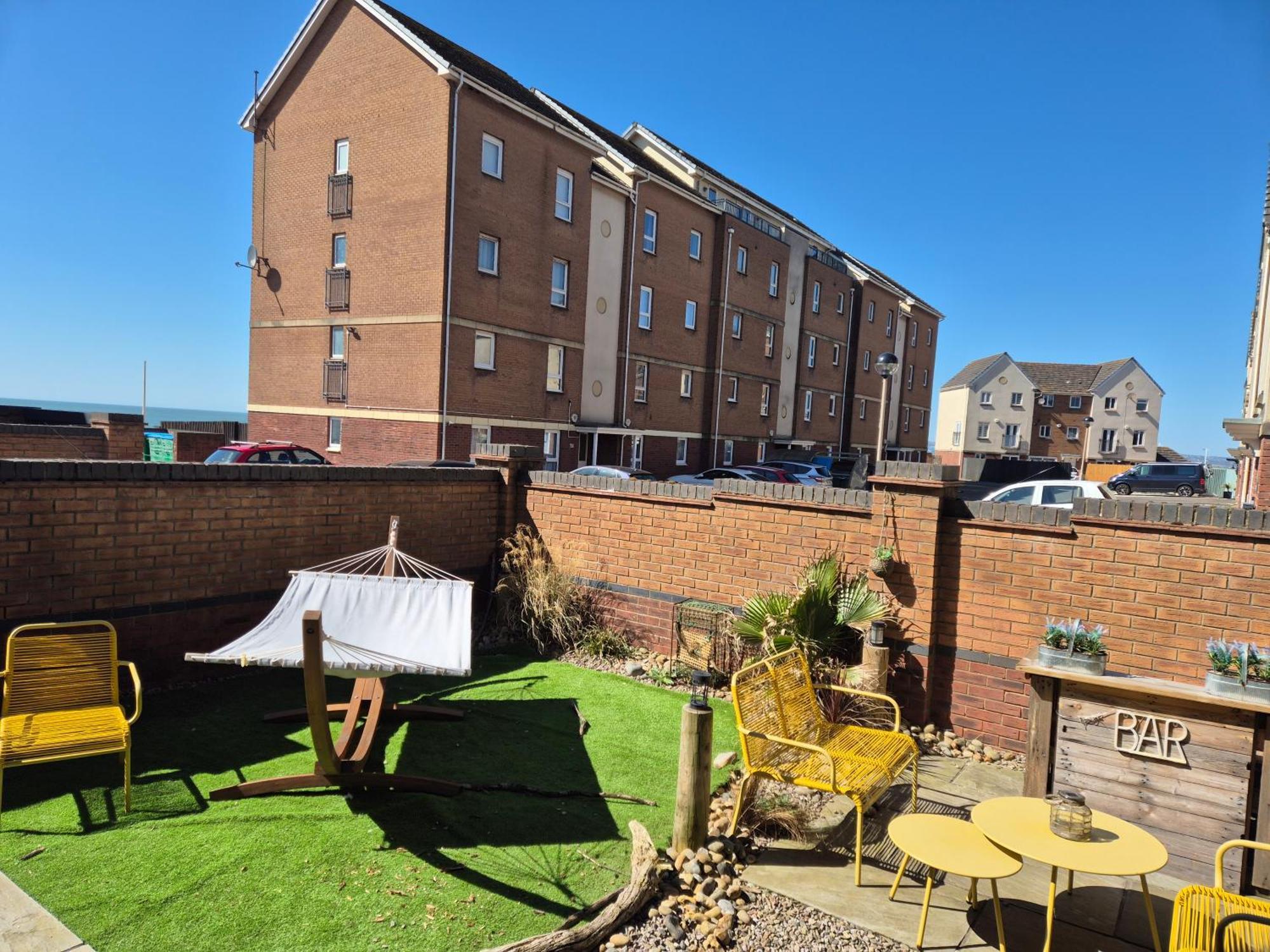Shoreline Seaside Holiday Home Aberavon Beach Port Talbot Exterior photo
